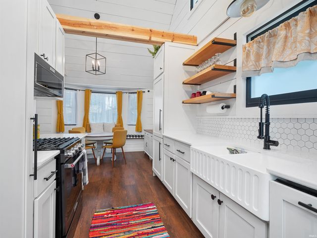 4318 Buell Drive, Fort Wayne, IN 46807