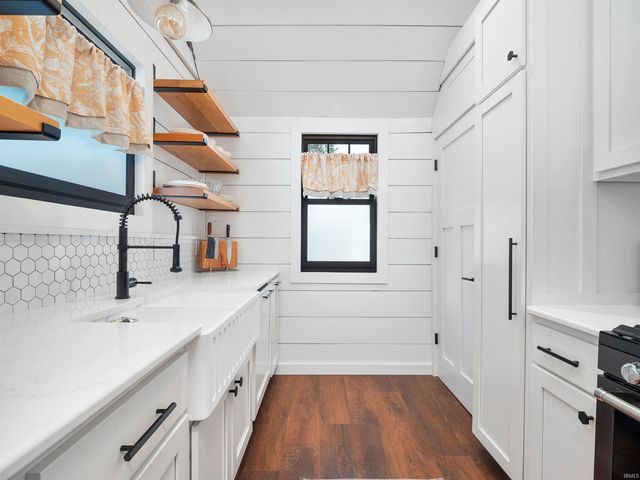 4318 Buell Drive, Fort Wayne, IN 46807