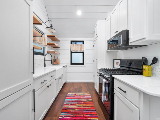 4318 Buell Drive, Fort Wayne, IN 46807