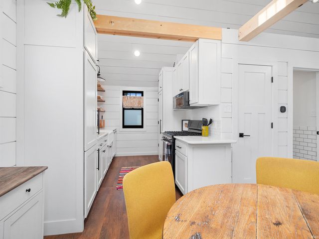 4318 Buell Drive, Fort Wayne, IN 46807