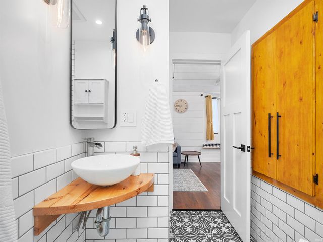 4318 Buell Drive, Fort Wayne, IN 46807