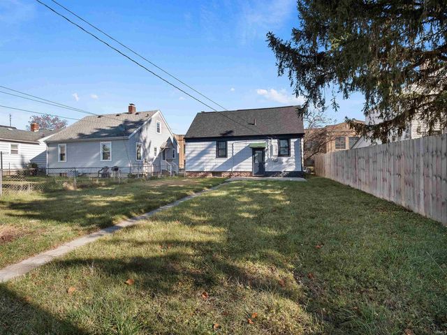 4318 Buell Drive, Fort Wayne, IN 46807