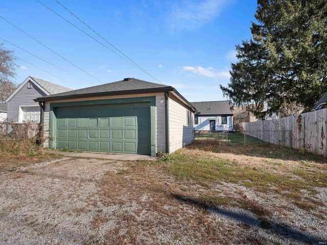 4318 Buell Drive, Fort Wayne, IN 46807