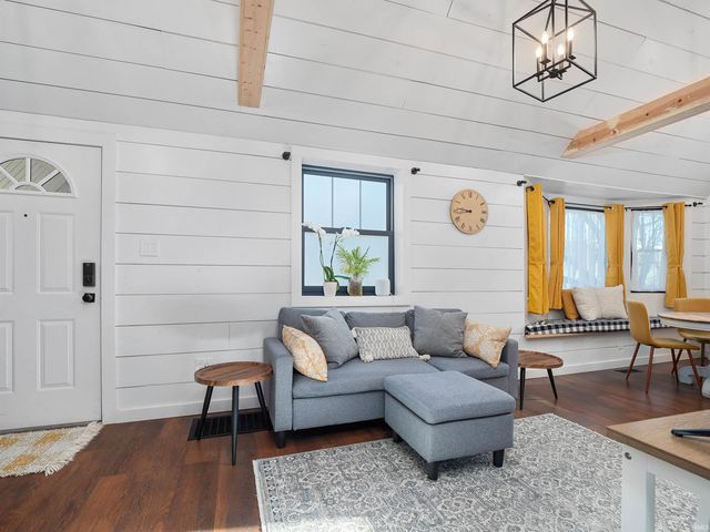 4318 Buell Drive, Fort Wayne, IN 46807