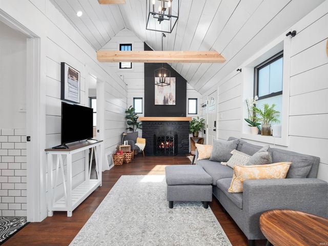 4318 Buell Drive, Fort Wayne, IN 46807