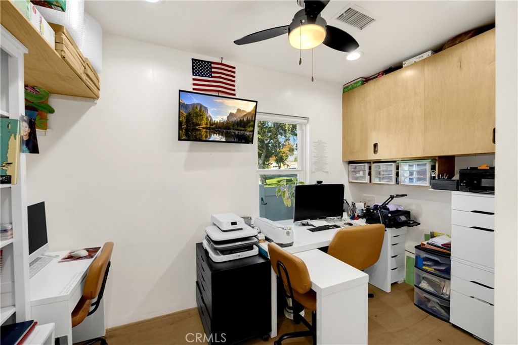 Image 16 of property listing at 506 E 11th, Upland, CA 91786