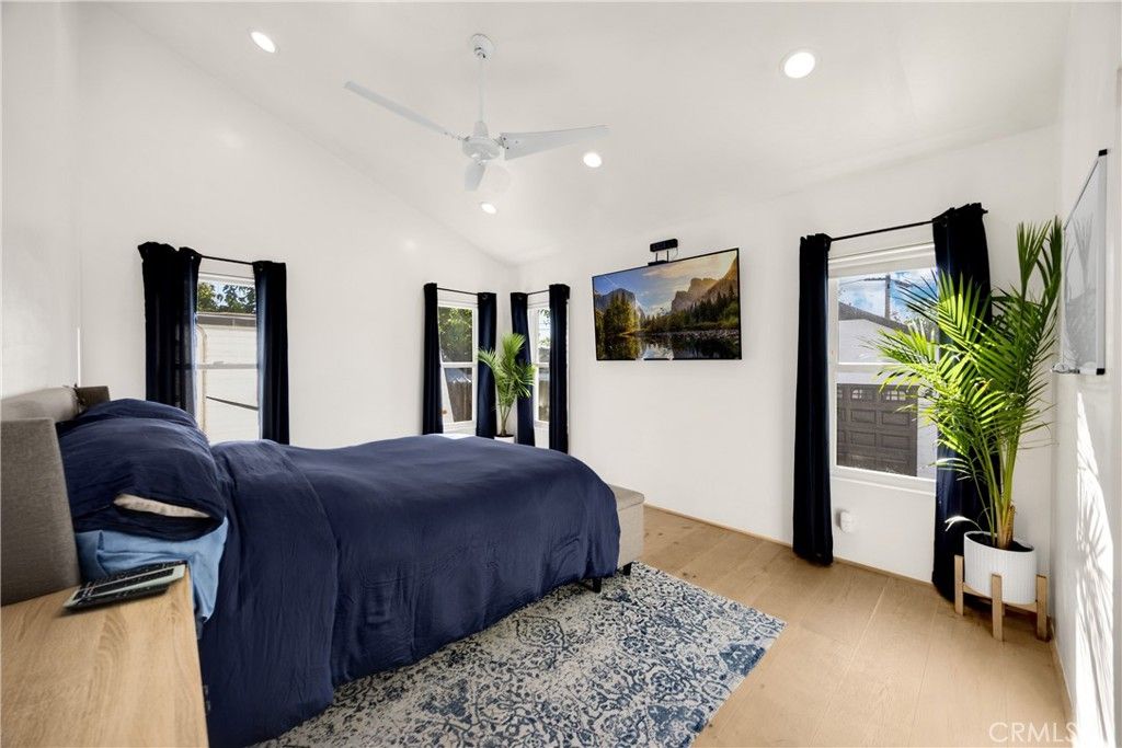 Image 30 of property listing at 506 E 11th, Upland, CA 91786