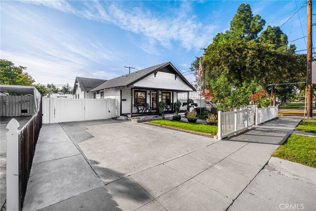 Image 53 of property listing at 506 E 11th, Upland, CA 91786