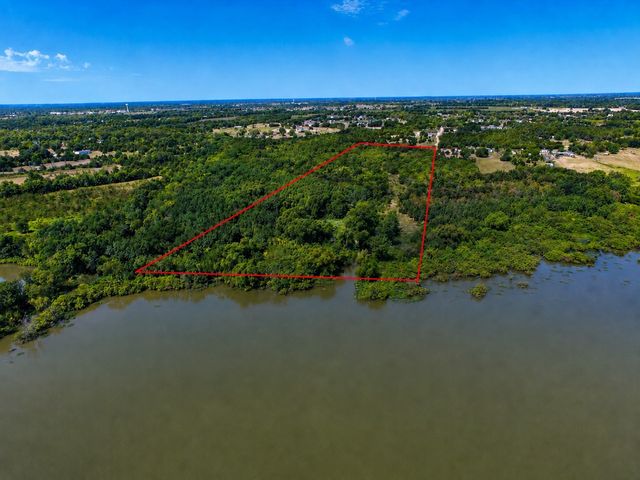 8275 Bay Drive, Quinlan, TX 75474