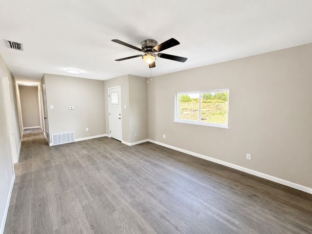 8275 Bay Drive, Quinlan, TX 75474