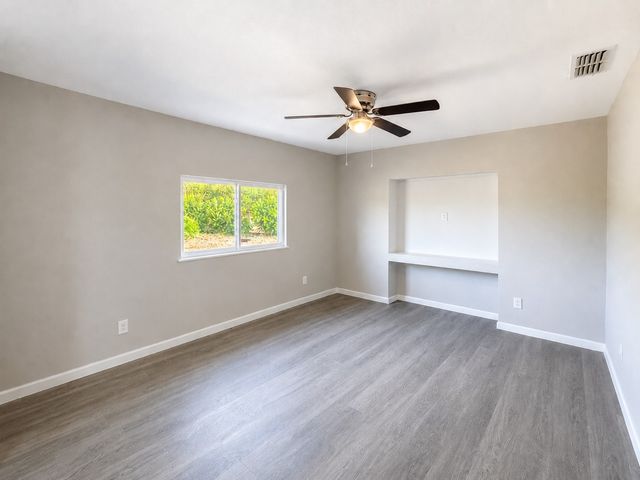 8275 Bay Drive, Quinlan, TX 75474