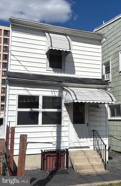 325 LEWIS ST, Minersville, PA 17954