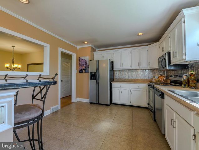 700 COTTON LN, Upper Chichester, PA 19014