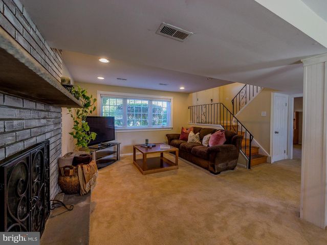 700 COTTON LN, Upper Chichester, PA 19014