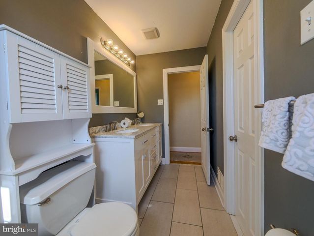 700 COTTON LN, Upper Chichester, PA 19014