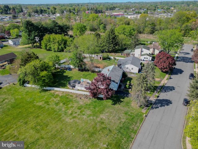 700 COTTON LN, Upper Chichester, PA 19014