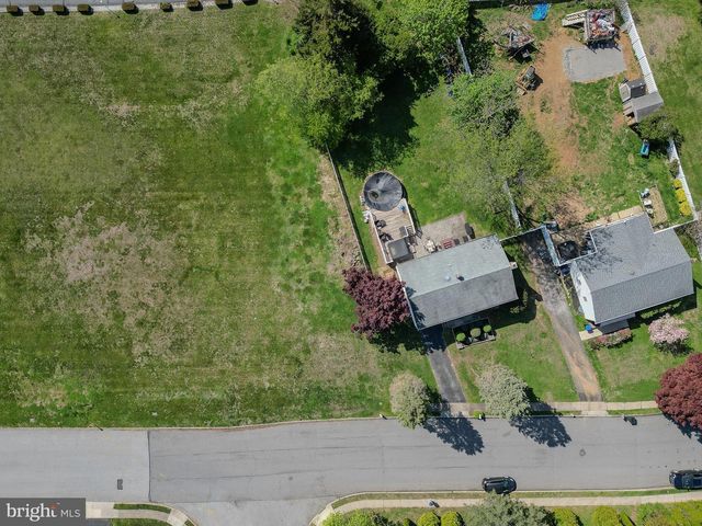 700 COTTON LN, Upper Chichester, PA 19014