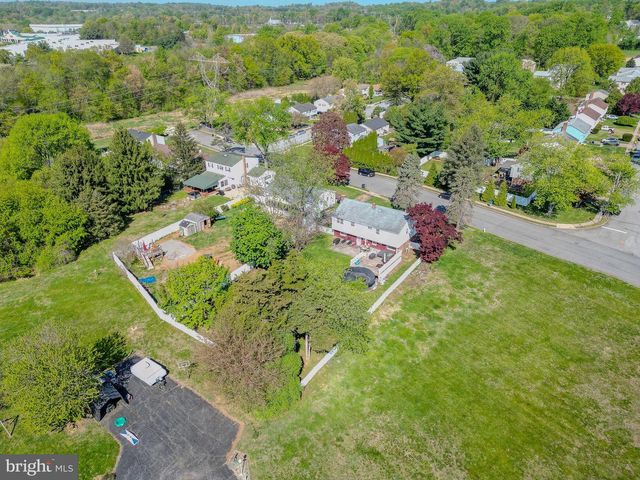 700 COTTON LN, Upper Chichester, PA 19014