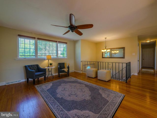 700 COTTON LN, Upper Chichester, PA 19014