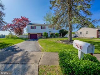 700 COTTON LN, Upper Chichester, PA 19014