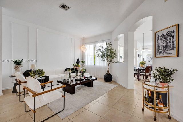 3982 W Whitewater Ave, Weston, FL 33332