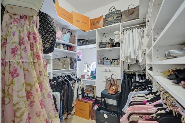 3982 W Whitewater Ave, Weston, FL 33332