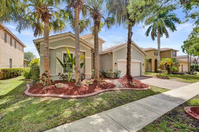 3982 W Whitewater Ave, Weston, FL 33332