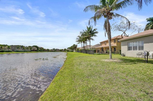 3982 W Whitewater Ave, Weston, FL 33332