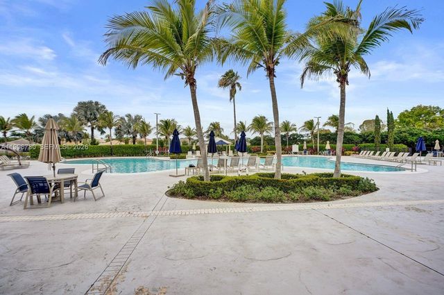 3982 W Whitewater Ave, Weston, FL 33332