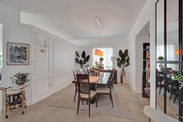 3982 W Whitewater Ave, Weston, FL 33332