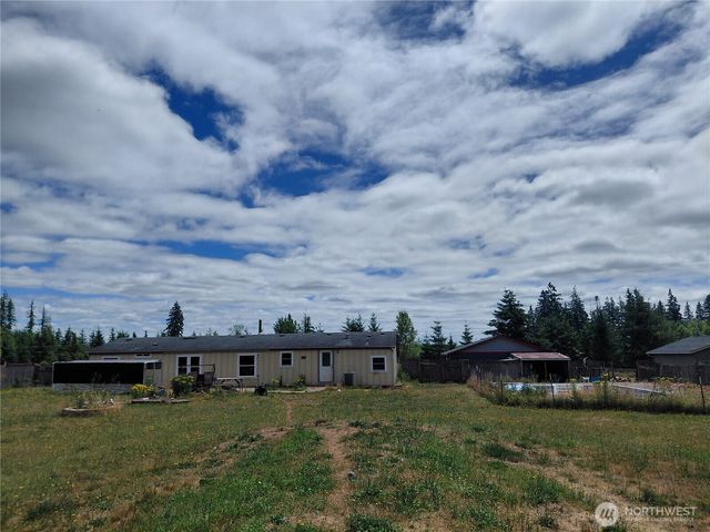 134 St Lawrence Drive, Onalaska, WA 98570