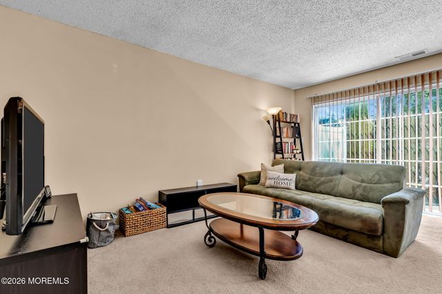 28 Madison Court, Tinton Falls, NJ 07712