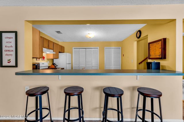 28 Madison Court, Tinton Falls, NJ 07712