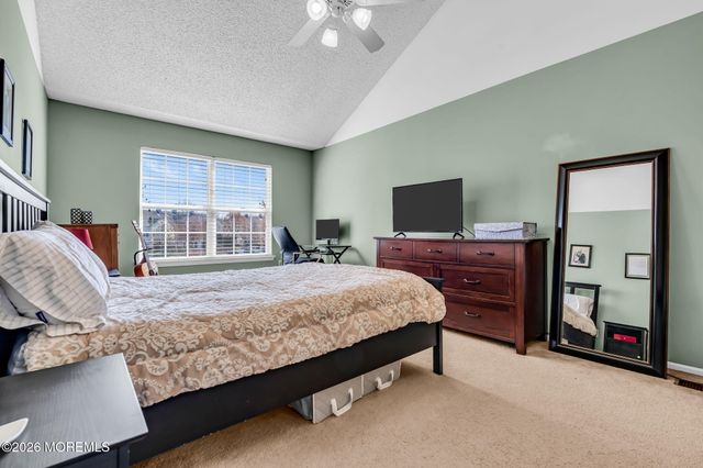 28 Madison Court, Tinton Falls, NJ 07712