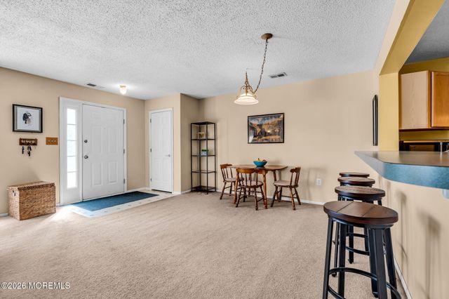 28 Madison Court, Tinton Falls, NJ 07712
