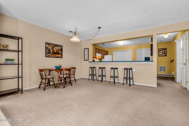 28 Madison Court, Tinton Falls, NJ 07712