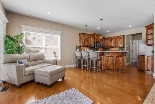 1205 Richards Circle, Raymore, MO 64083