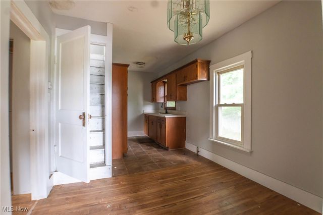 2371 Greensburg Road, North Canton, OH 44720