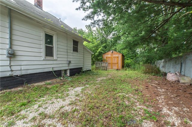 2371 Greensburg Road, North Canton, OH 44720