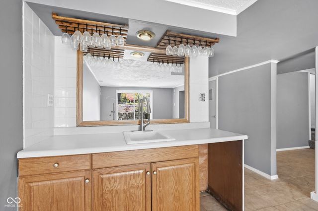 4404 Devon Lake Road, Indianapolis, IN 46226