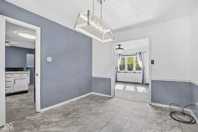 4404 Devon Lake Road, Indianapolis, IN 46226