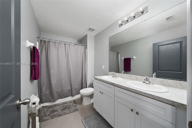 2824 NE 43 RD, Ocala, FL 34470