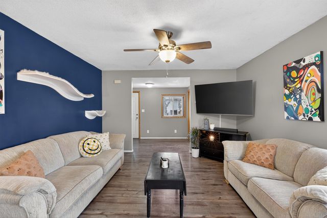 320 NW 6th Avenue, Waverly, IA 50677