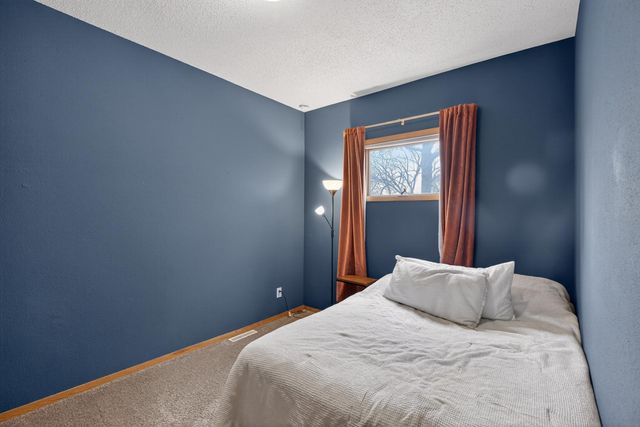 320 NW 6th Avenue, Waverly, IA 50677