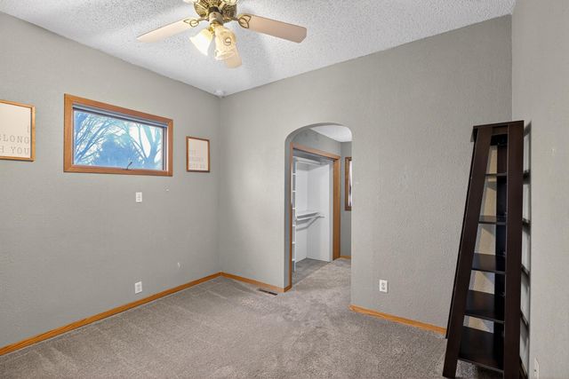 320 NW 6th Avenue, Waverly, IA 50677