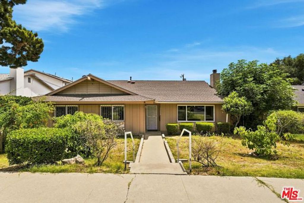 11720 Remington Street, Los Angeles, CA 91342