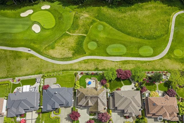 6606 Fairway Avenue SE, Snoqualmie, WA 98065
