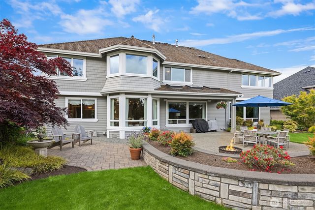 6606 Fairway Avenue SE, Snoqualmie, WA 98065