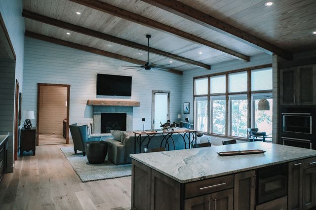 120 Swan Bay Dr, Buchanan, TN 38222