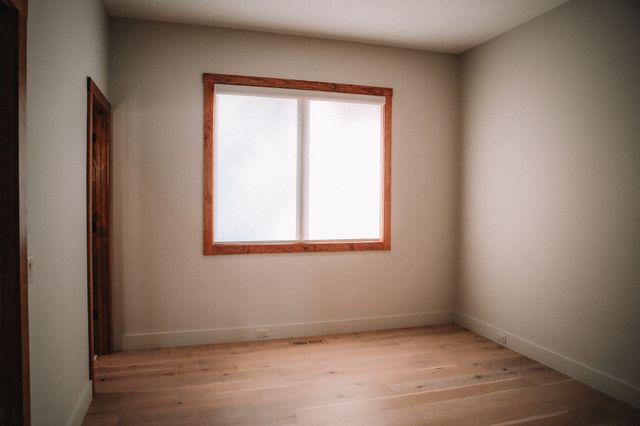 120 Swan Bay Dr, Buchanan, TN 38222